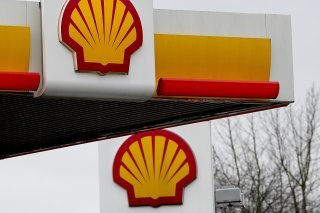 Le géant pétrolier britannique Shell a dévoilé un bénéfice en forte baisse au deuxième trimestre, plombé par la baisse des ventes de gaz naturel et le recul du prix des hydrocarbures. (archives)